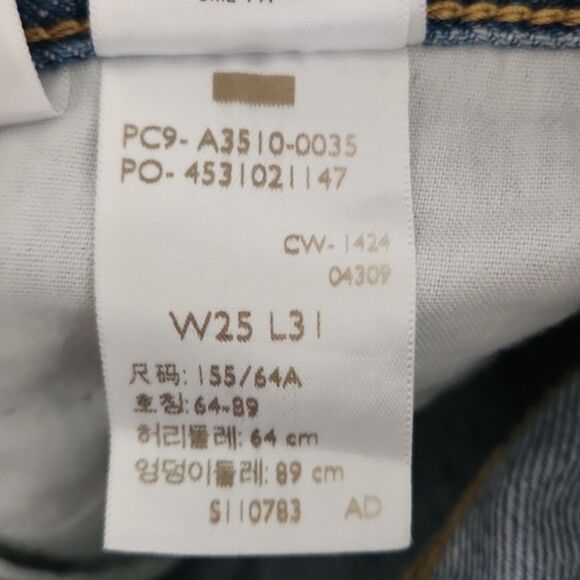 Levi's Light Blue Straight Leg Jeans - Picture 6 of 10